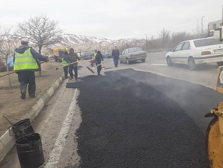اجرای لکه گیری آسفالت در مسیر جاده تهران، اتوبان پاسداران، میدان فهمیده و شهرک باغمیشه