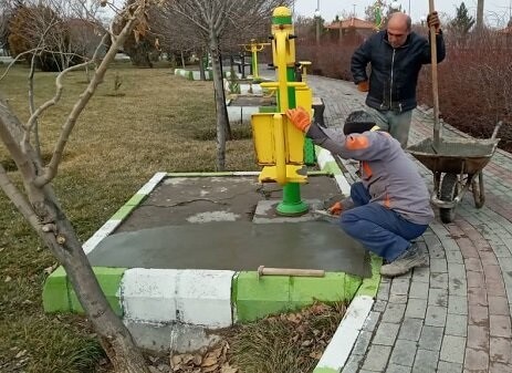 رفع نواقص پارک ها در شهرداری منطقه ۶ تبریز