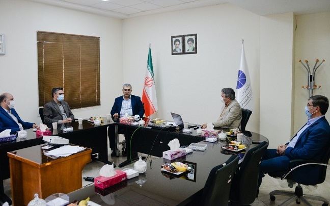 کاهش هزینه‌های تحقیق و توسعه صنایع با استقرار در پارک علم و فناوری آذربایجان شرقی