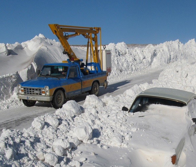 با وجود برف و کولاک شدید هیچ گونه مشکل قطعی برق در روستاها و شهرستان های آذربایجان شرقی حادث نگردید