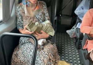 تصویری غم‌انگیز از سقوط ارزش ریال در دستان گردشگر روس