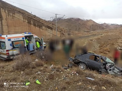 واژگونی ال ۹۰ در جاده جلفا _مرند سه نفر را روانه بیمارستان کرد