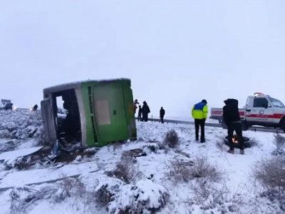 برخورد اتوبوس با کمپرسی در آزادراه تبریز-زنجان، با ۲۲ مصدوم