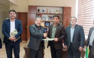 صبح روز چهارشنبه صورت گرفت ؛ قطار تغییرات روسای ادارات هشترود در کمیته امداد امام (ره) ترمز کشید