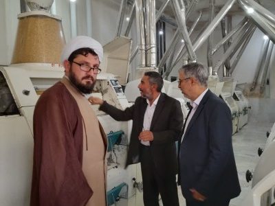 بازدید رئیس دادگستری و دادستان از کارخانه تولید آرد شهرستان هشترود