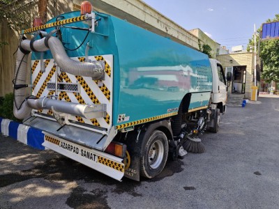 خریداری دستگاه جاروب خیابانی مکانیزه برای شهرداری هشترود