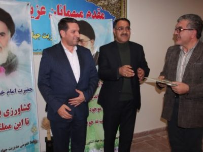 تجلیل نماینده مردم هشترود و چاراویماق از خبرنگار آرمان تبریز 