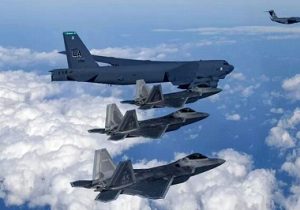 بمب افکن های بی-۵۲ آمریکا به پرواز درآمدند