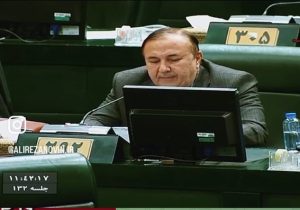 تذکر نماینده مردم تبریز، آذرشهر و اسکو در مجلس شورای اسلامی به وزیر امور اقتصاد و دارایی
