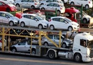 سقوط سنگین وارداتی ها؛ قیمت این خودرو ۲ میلیارد تومان ریزش کرد