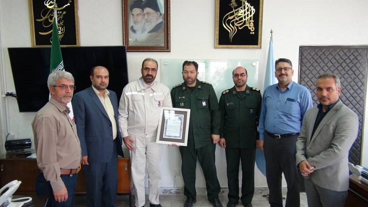 تقدیرفرمانده سپاه عاشورا از اقدامات و خدمات پالایشگاه تبریز در کمک به سیل زدگان کشور