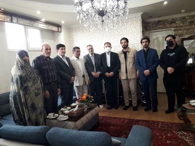 دیدار جمعی از مسولان استانی و کشوری بنیاد شهد و امور ایثارگران ازخانوده شهید رسول زارع زاده