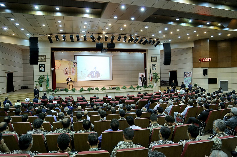 وزیر کشور:آذربایجان شرقی قطعه الماسی در پهنه ایران است/ اعتماد عمومی، حلقه وصل دولت و ملت است