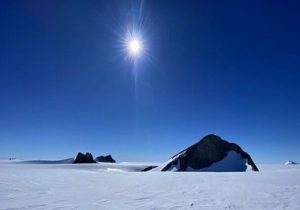 کشف یک شهاب سنگ ۷.۷ کیلوگرمی در جنوبگان