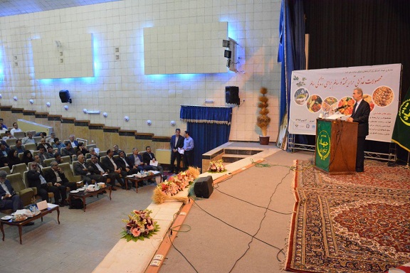 محصولات تراریخته میتواند بخش مهمی از مسائل مربوط به تولید محصولات کشاورزی را رفع کند