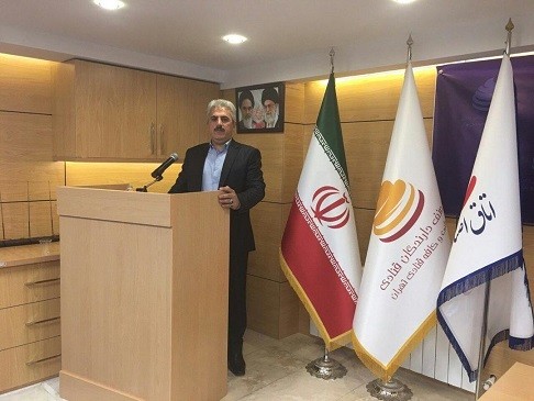 عبداله زاده، رئیس اتحادیه قنادان کلانشهر تبریز و حومه، اعلام کرد: انجام تمهیدات بهداشتی برای عرضه شیرینی شب عید
