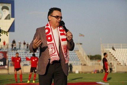 هبه ۳۰۰۰ میلیاردی زنوزی به تراکتور