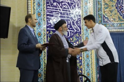 تجلیل نماینده ولی فقیه و استاندار آذربایجان شرقی از والیبالیست افتخار آفرین استان