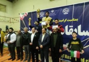 برگزاری مسابقه پرس سینه در هشترود به مناسبت گرامیداشت اعیاد شعبانیه و هفته جوان