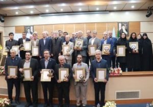 تجلیل از استاد دانشگاه شهید مدنی آذربایجان به عنوان یکی از سرآمدان آموزشی در سطح ملی