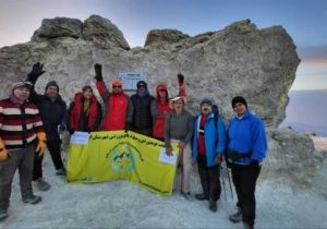 صعود گروه هیات کوهنوردی شهرستان اسکو به بام ایران