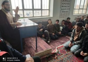 حضور دادستان عمومی و انقلاب شهرستان هشترود در مدارس آیت الله خامنه ای و پروین اعتصامی در قالب طرح قاضی در مدرسه