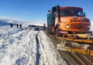 مسدود شدن راه ارتباطی بیش از ۷۰ روستای بخش نظر کهریزی هشترود