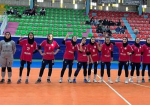 صعود دختران هندبال مقاومت شهرداری تبریز به نیمه نهایی لیگ آیندگان