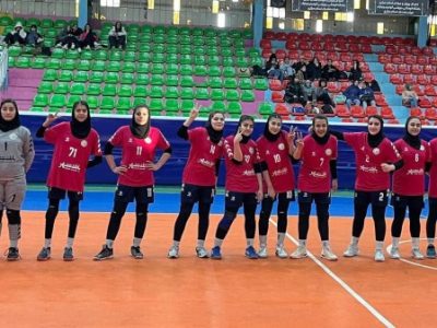 صعود دختران هندبال مقاومت شهرداری تبریز به نیمه نهایی لیگ آیندگان