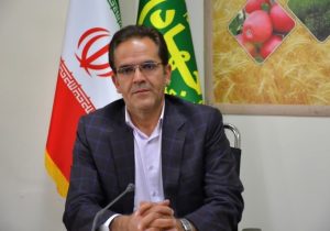 شروع مرحله اول سمپاشی باغات سیب هشترود بر علیه بیماری لکه سیاه سیب