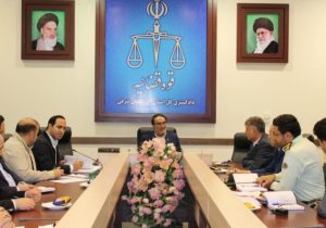 خشکاندن ریشههای فساد قاچاقچیان در گرو ضربه زدن به بنیان های اقتصادی