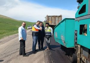 بازدید نماینده هشترود و چاراویماق از آسفالت ریزی جاده خورجستان _ عزیزکندی