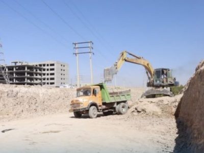 تداوم عملیات خاک‌برداری در بزرگراه شهید مالک رحمتی مراغه