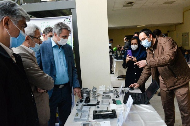 رونمایی از محصول فناورانه تلسکوپ دابسونی هشت اینچی بازتابی در پارک علم و فناوری آذربایجان شرقی