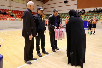 از دو خانواده شهید مدافع حرم تجلیل شد