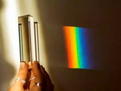 چرا ترتیب رنگ های رنگین کمان هیچ وقت تغییر نمی‌کند؟