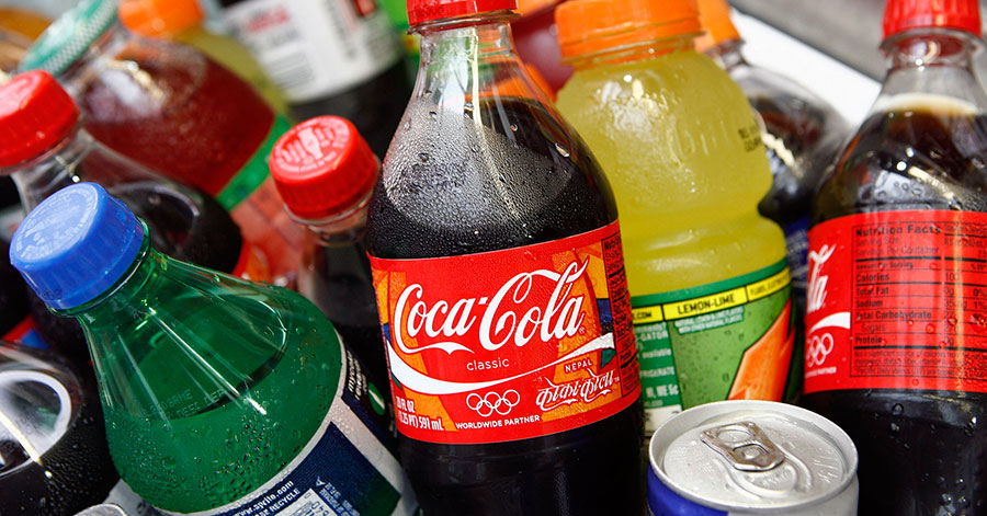 عمر طولانی می‌خواهید؟ از نوشیدنی‌های گازدار و شیرین دوری کنید