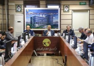 همه باید دستگاه‌های مسئول را در مدیریت بهینه و عبور از دوره اوج مصرف آب و برق کمک کنند