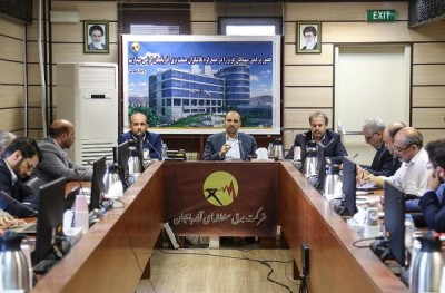 همه باید دستگاه‌های مسئول را در مدیریت بهینه و عبور از دوره اوج مصرف آب و برق کمک کنند