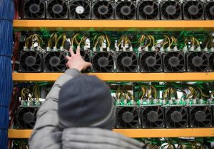 کشف و جمع آوری ۵۲۱ دستگاه غیرمجاز استخراج رمزارز در ۱۰ ماهه سال ۱۴۰۳