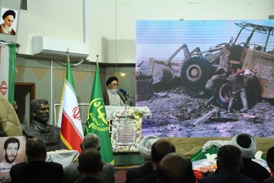 یادواره های شهدا به صورت منظم برگزار شود