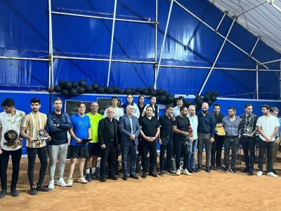 رقابتهای تنیس یکصد امتیازی و باقی قضایا