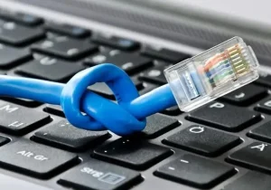 اینترنت ایران زیر ذره‌بین کلودفلر؛ افت محسوس ترافیک