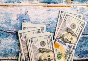 دیدار مخفیانه ای که می تواند قیمت دلار را دچار یک تکان اساسی کند/ آیا رفع تحریم ها باعث ارزانی می شود