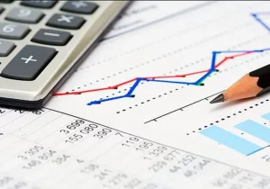 حال مردم اصلا خوب نیست/ طوری به مردم امید ندهید که فردا مسخرهتان کنند