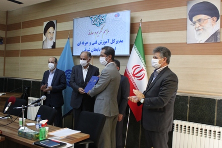 با حضور رئیس سازمان آموزش فنی و حرفه ای کشور صورت گرفت : تودیع و معارفه مدیرکل جدید آموزش فنی و حرفه ای استان آذربایجان شرقی