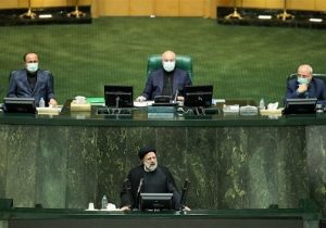 مصوباتی را که مجلس ابلاغ کرده اما دولت رئیسی اجرا نمی کند/ واکنش پارلمان چه بود؟