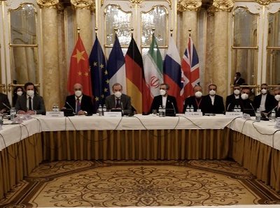 یک منبع آگاه: غیبت ۲ روزه فرانسه در مذاکرات وین باعث پیشرفت پیش‌نویس‌ها شد