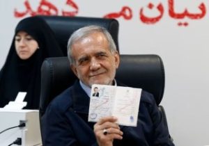 پزشکیان همه احتمالات را زیر و رو کرده است/ او یک کاندیدای مصالحه‌گر خوب است