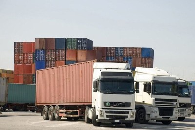 صادرات ۲۶۹ هزار تن کالا از گمرکات آذربایجان شرقی